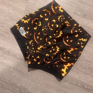 Derby Kiss Black & Orange Halloween Pumpkin Print Shorts